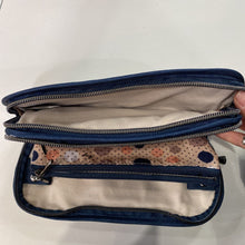 Load image into Gallery viewer, Lug jewelery travel case