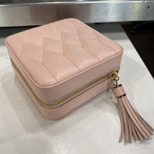 Load image into Gallery viewer, Wolf 1834 leather jewellery travel case