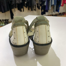 Load image into Gallery viewer, Fly London wedge sandals 38