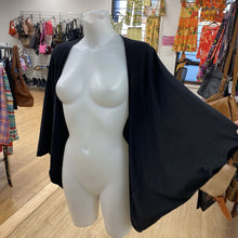 Load image into Gallery viewer, EMU merino wool light knit cardi XS