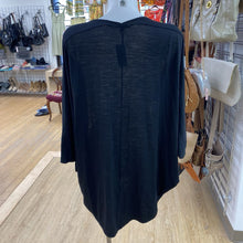 Load image into Gallery viewer, EMU merino wool light knit cardi XS