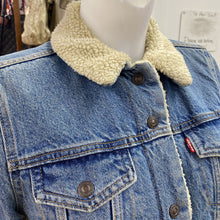 Load image into Gallery viewer, Levis Sherpa jacket S