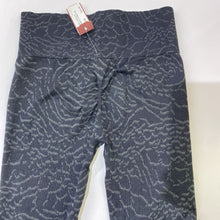 Load image into Gallery viewer, Gymshark leggings M