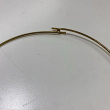 Load image into Gallery viewer, Metal choker w glass pendant