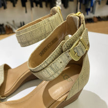 Load image into Gallery viewer, UGG metallic print wedge sandals NWOT 7