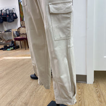 Load image into Gallery viewer, Banana Republic cargo pants 6