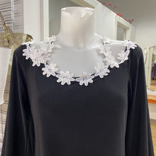 Load image into Gallery viewer, Cartise flower trim dress 8