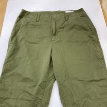 Load image into Gallery viewer, Gap Downtown Khakis 10