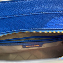 Load image into Gallery viewer, Michael Kors crossbody
