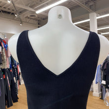 Load image into Gallery viewer, Babaton ribbed top L