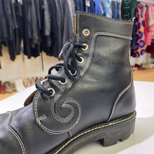Load image into Gallery viewer, John Fluevog boots 9.5