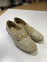 Load image into Gallery viewer, Gem's suede loafers 38