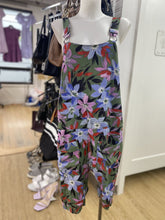 Load image into Gallery viewer, Guess flowy floral overalls M