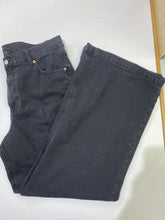 Load image into Gallery viewer, Gap High Rise Stride jeans NWT 14