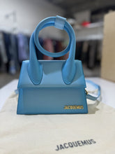 Load image into Gallery viewer, JACQUEMUS Le Chiquito leather shoulder bag