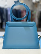 Load image into Gallery viewer, JACQUEMUS Le Chiquito leather shoulder bag