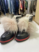 Load image into Gallery viewer, Mr Mrs Italy booties 38