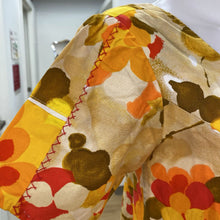 Load image into Gallery viewer, Makama Hawaii vintage dress S