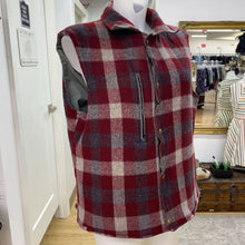 Load image into Gallery viewer, Woolrich vintage reversible vest L