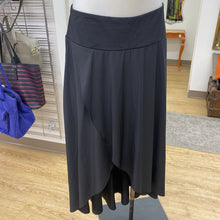 Load image into Gallery viewer, Halara hi/low hem skirt L
