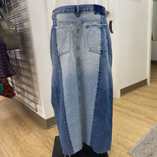 Load image into Gallery viewer, Zara denim skirt XL