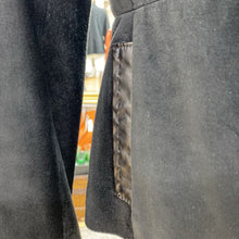 Load image into Gallery viewer, Danier vintage suede jacket S
