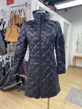 Load image into Gallery viewer, Lauren Ralph Lauren down light coat XS
