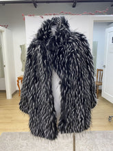 Load image into Gallery viewer, H&M faux fur coat 10