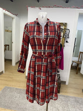 Load image into Gallery viewer, Banana Republic (outlet) plaid dress 4