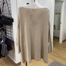 Load image into Gallery viewer, Beyond Capri sweater OS