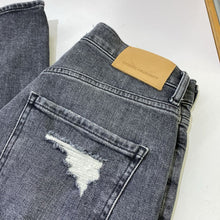 Load image into Gallery viewer, Citizens of Humanity Sacha jeans 26