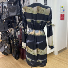 Load image into Gallery viewer, Babaton wrap dress S
