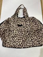 Load image into Gallery viewer, Poppy&Peonies foldable tote NWT