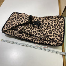 Load image into Gallery viewer, Poppy&Peonies foldable tote NWT