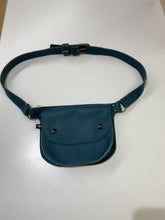 Load image into Gallery viewer, Kazak Amaru Pouch Belt