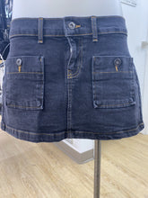 Load image into Gallery viewer, Ragged Jeans mini skirt 30