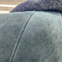 Load image into Gallery viewer, Danier vintage shearling coat S