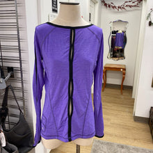 Load image into Gallery viewer, Lululemon long sleeve top 10