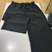 Load image into Gallery viewer, Lululemon wide leg pants 10