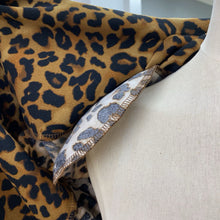 Load image into Gallery viewer, Kim & Co animal print blazer NWT L
