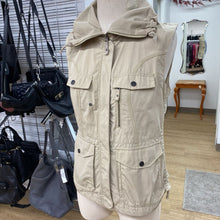 Load image into Gallery viewer, Eddie Bauer vintage vest S