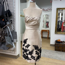 Load image into Gallery viewer, Love lace detail formal dress w shrug 4