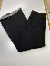 Load image into Gallery viewer, Free People pull on flare jeans 28