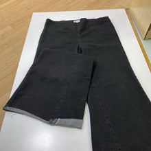Load image into Gallery viewer, Free People pull on flare jeans 28