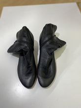 Load image into Gallery viewer, Arche red sole leather booties 41