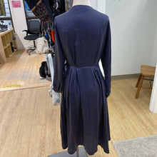 Load image into Gallery viewer, Uniqlo Ines De La Fessange Silk dress M NWT