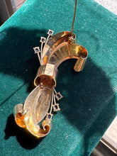 Load image into Gallery viewer, Vintage Birks 14K Gold Bow Pin (Circa 1948)