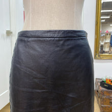 Load image into Gallery viewer, BCBG Max Azria Vintage Leather Skirt 4
