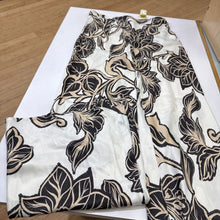 Load image into Gallery viewer, Kivari satin pants 6