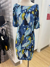 Load image into Gallery viewer, Diane Von Furstenburg vintage silk dress 8